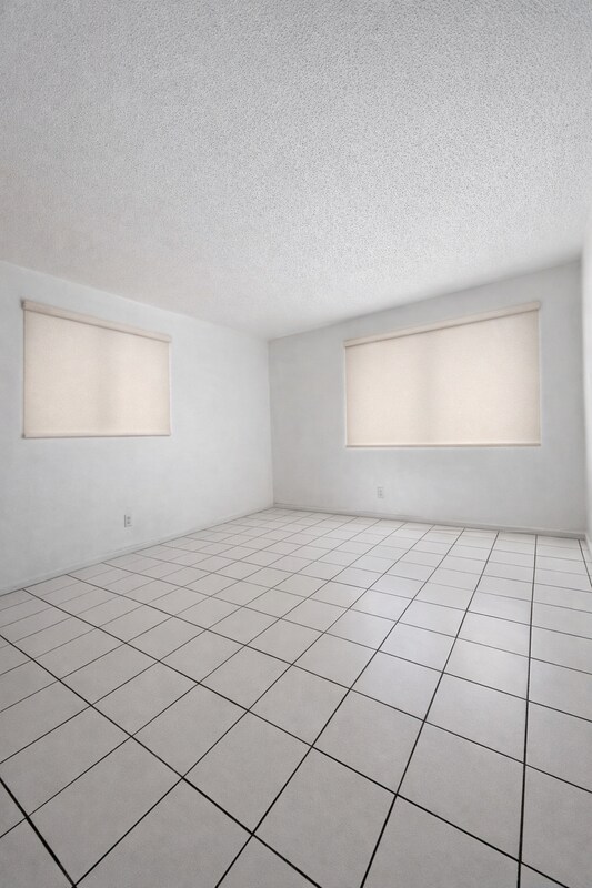 Photo - 623 NE 2nd St