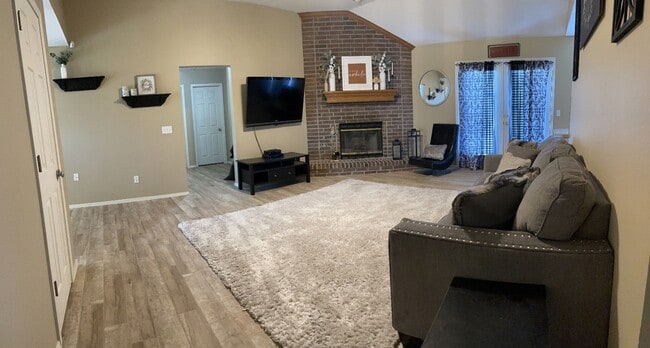 Photo - 10413 NW 45th St