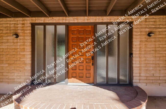 Photo - 6861 E Hawthorne Cir