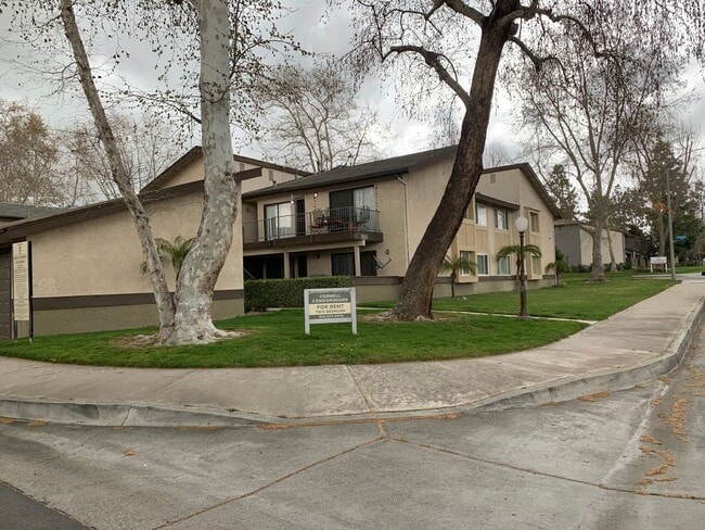 1176 E Lugonia Ave Unidad 16