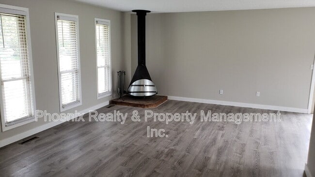 Photo - 1362 Tipperary St