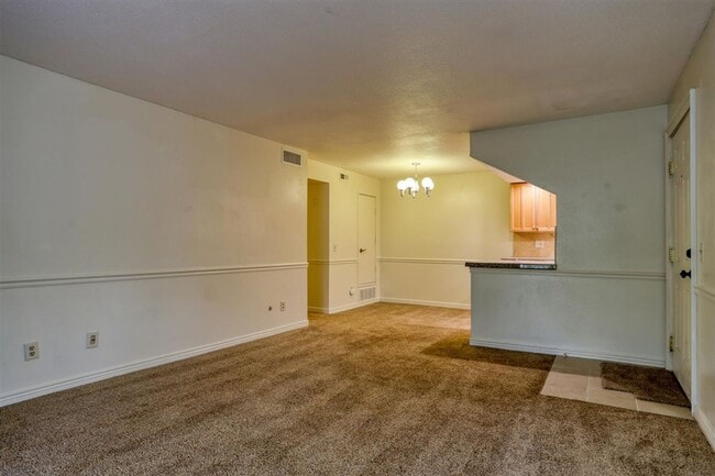 Photo - 8555 S Fairmount Dr