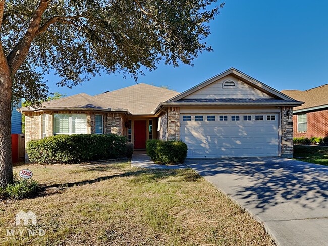 Building Photo - 4611 Echo Lake Dr