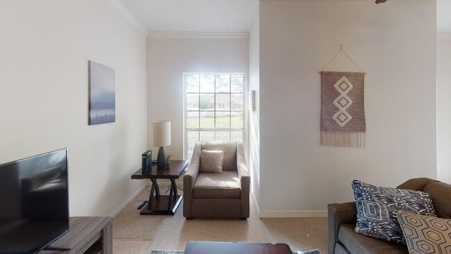 Photo - 403 Maple Run Dr