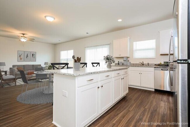 Photo - 105 Percheron Dr