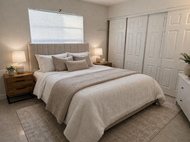 Building Photo - 9956 Twin Lakes Dr Unit 34-D