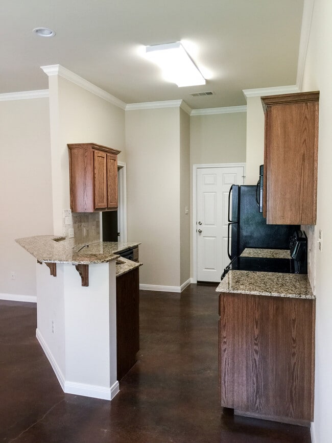 Photo - 3BR / 2BA Duplex in Hewitt, Texas | Midway ISD