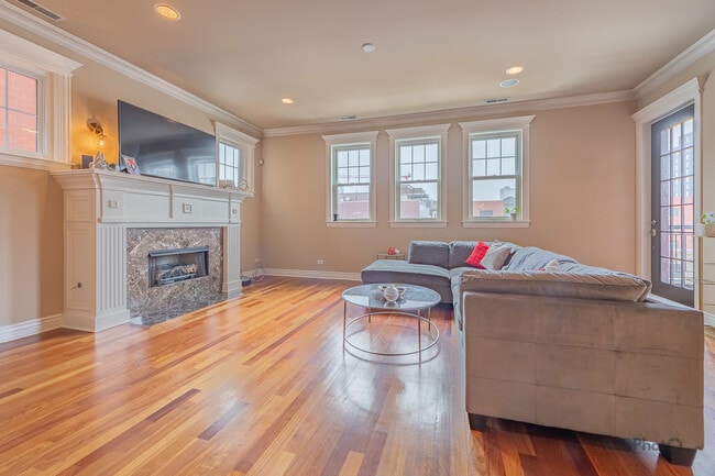 Photo - 1148 W Monroe St Unit 5NW