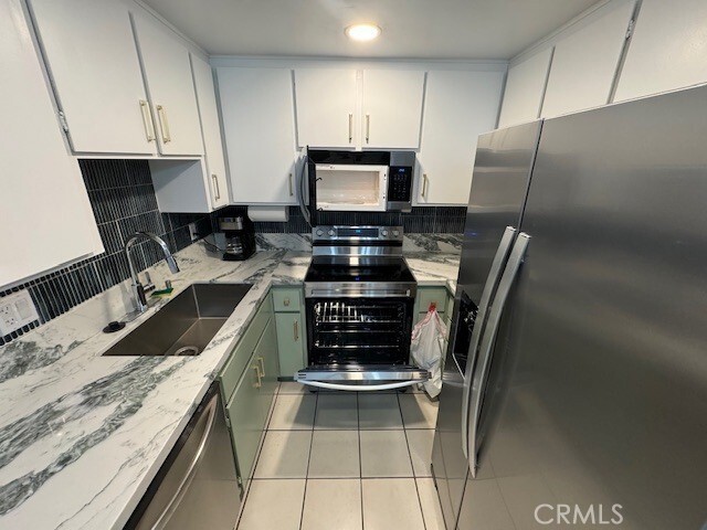 Building Photo - 3939 E Unit 106