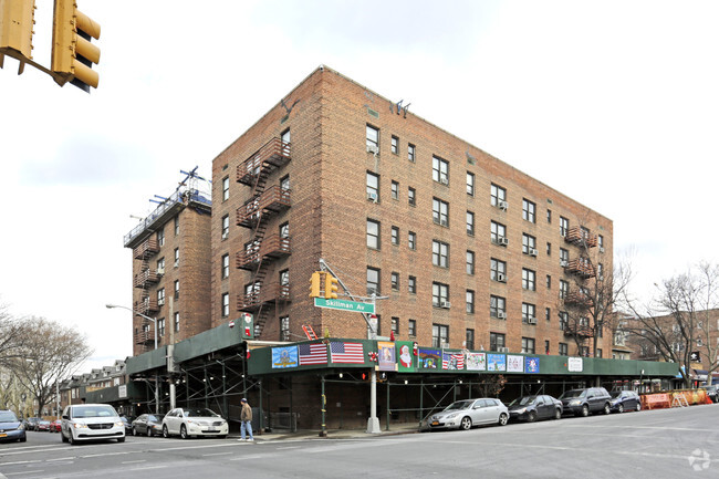 39-89 50th Street - 39-89 50th Street Apartamentos