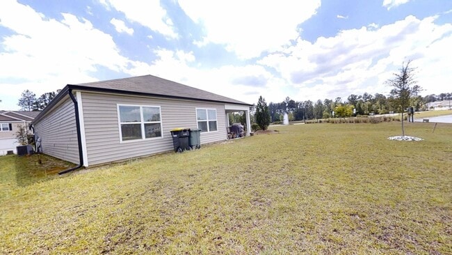 Photo - 2 Daffodil Dr