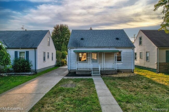 Building Photo - 6151 Helen St