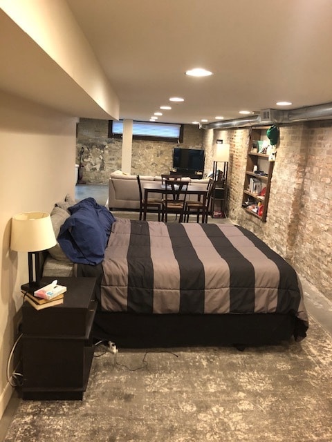 Building Photo - 931 S Laflin St Unit Garden