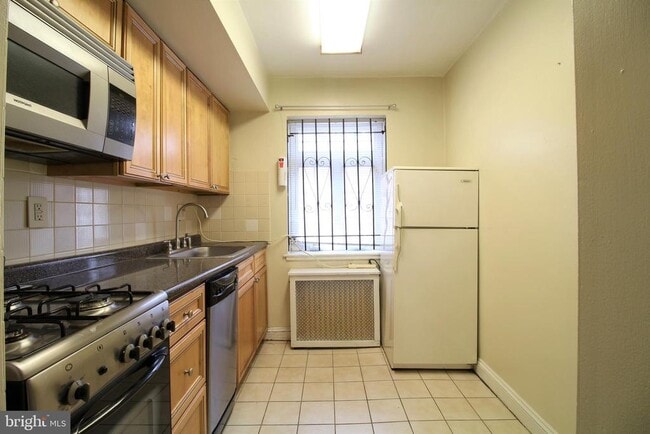 Photo - 1612 Pine St