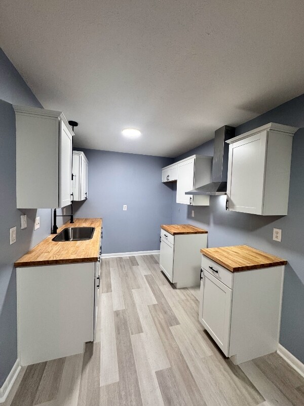 Photo - 719 Hedgelawn Way