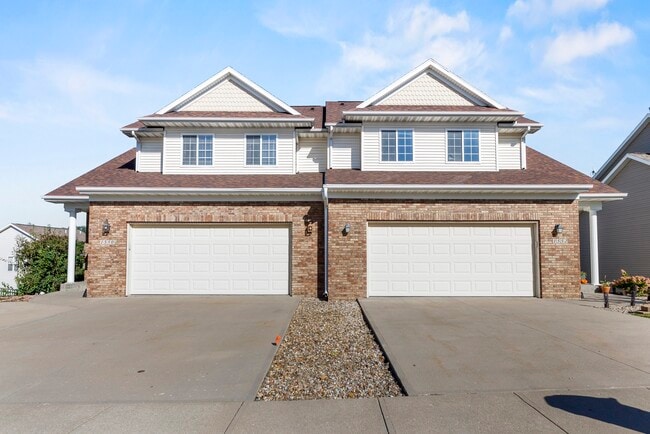 Building Photo - 1552 Cook Cir