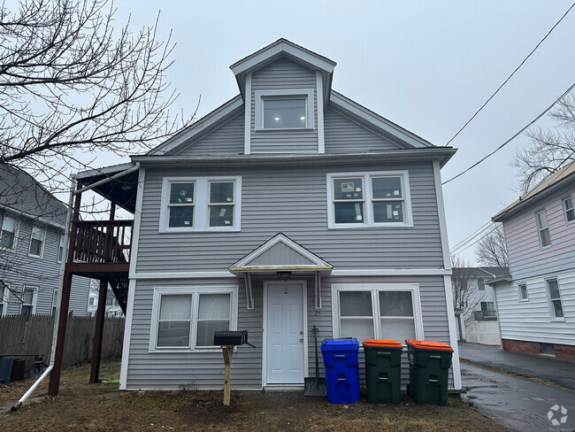 Building Photo - 27 Geneva Ave Unit 2nd floor Rental