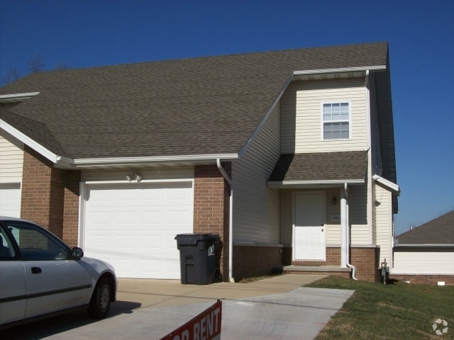 Building Photo - 1355 E Norton Rd Rental