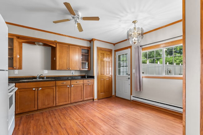 Photo - 1072 N Highland Ave