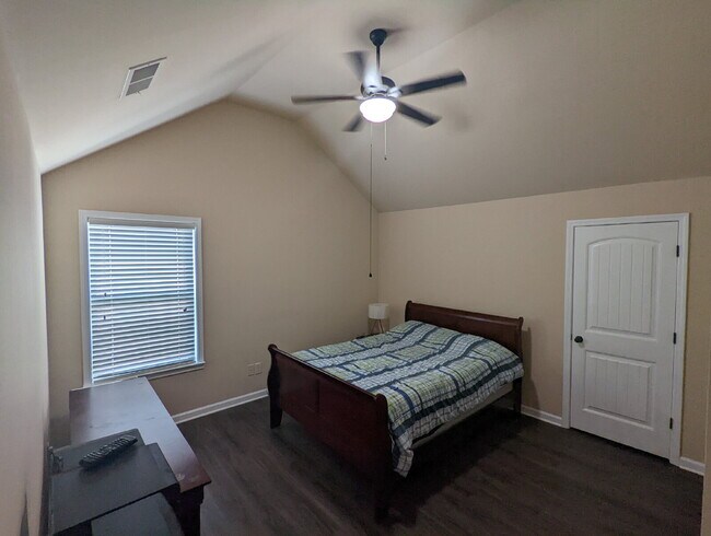 Photo - 7 Maple Hill Dr