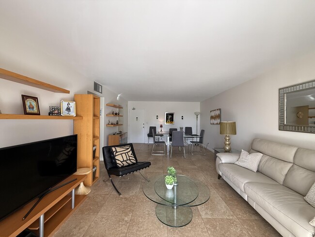 Photo - 1200 Hibiscus Ave Unit 806