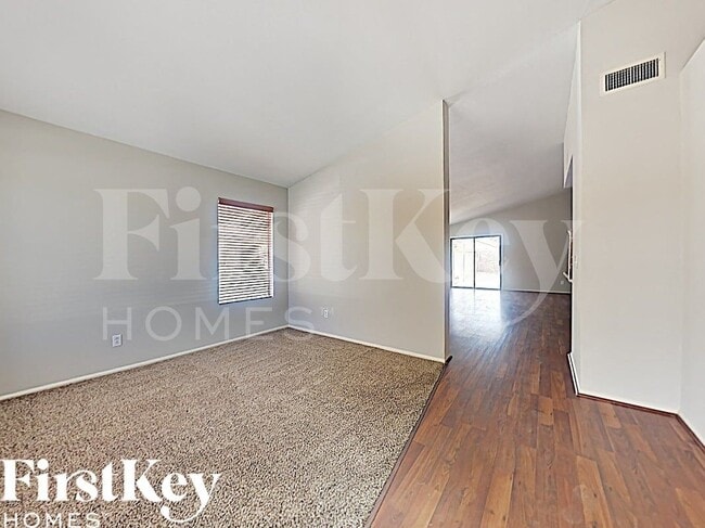 Photo - 3167 W Foothill Dr