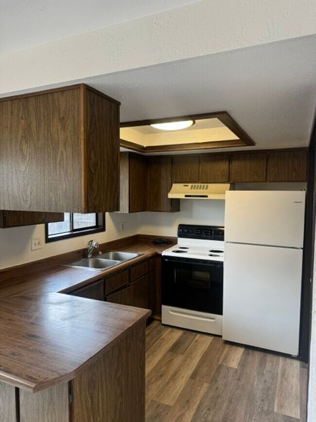 1851 Inner Cir Unidad 4