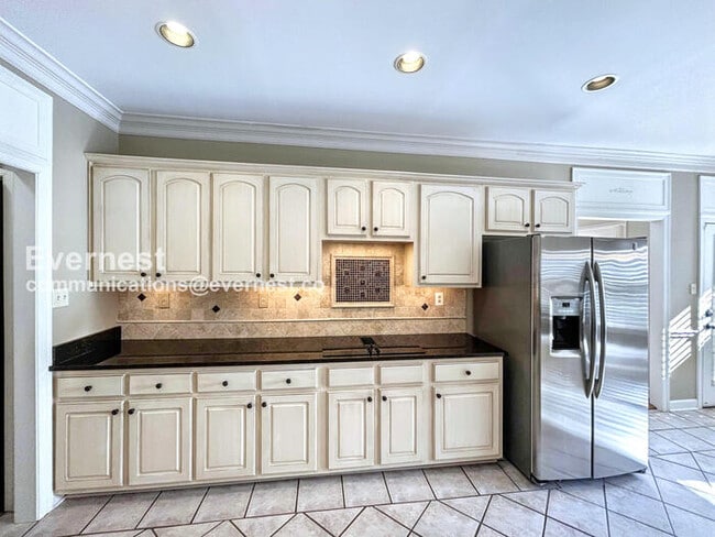 Photo - 10265 Buckland Bluff Cove