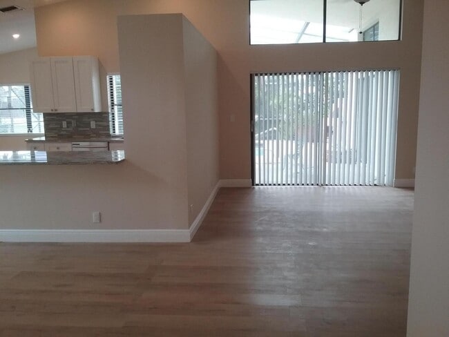 Photo - 21071 Woodspring Ave