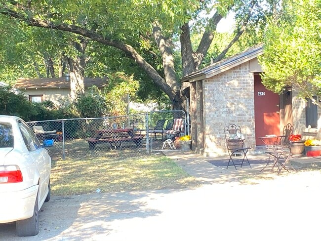 Photo - 431 N Wilhite St