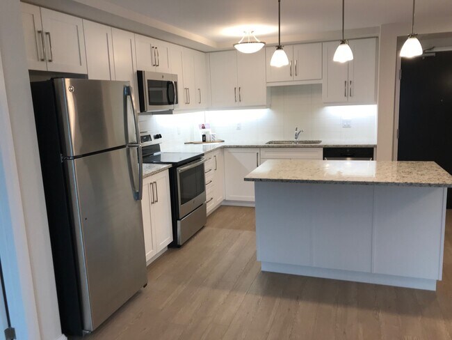 Photo - 778-778 Laurelwood Dr