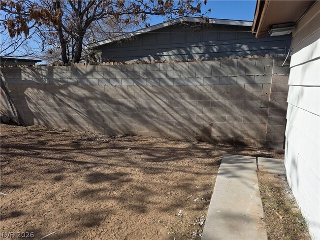 Photo - 301 Lance Ave