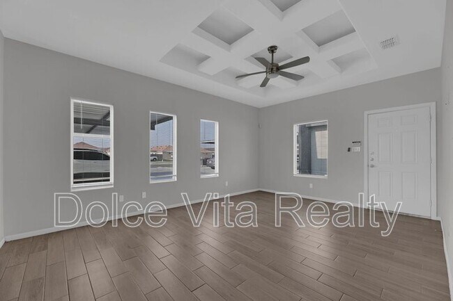 Photo - 1001 W La Pointe Ave Unit Apt 2