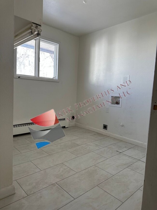 Photo - 1011 Fourth St