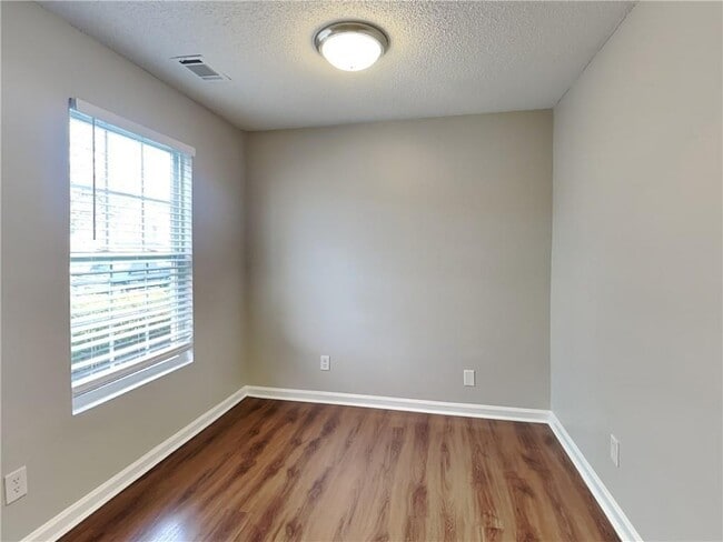 Photo - 20 Fieldview Ln