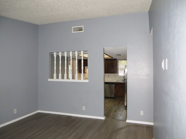 Photo - 663 Unit 663-B