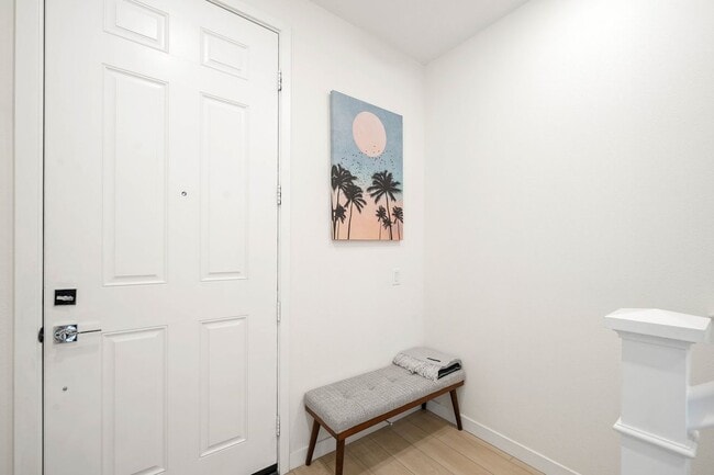 Photo - 27586 Manzanita Wy