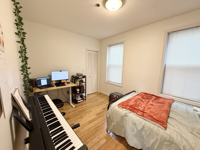 Photo - 110 Chester St Unit 2