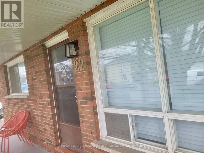 Photo - 22 St James St Unité A