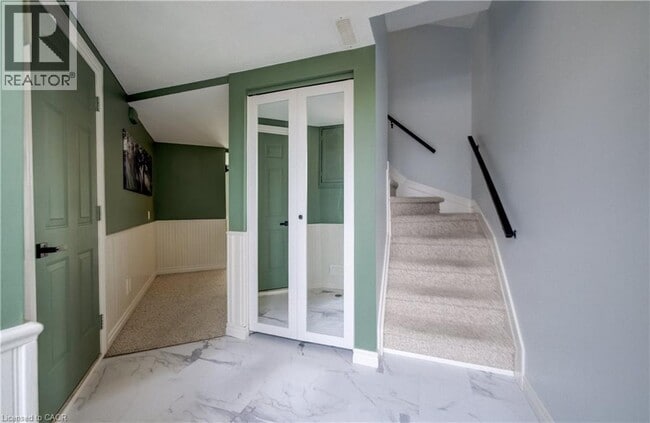 Photo - 60 Elmsdale Dr