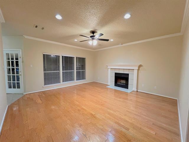 Photo - 705 Pine Lakes Dr