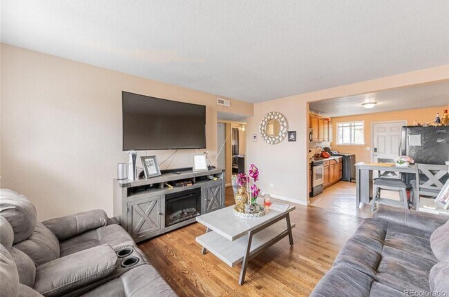 Photo - 5375 W 3rd Pl Unit 3
