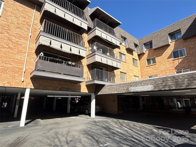 Photo - 1323 Queens Rd Condo Unit 322