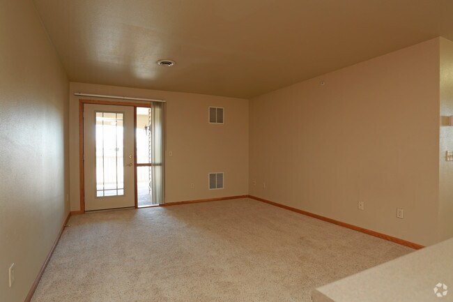 3BR, 2BA - 1208 SF