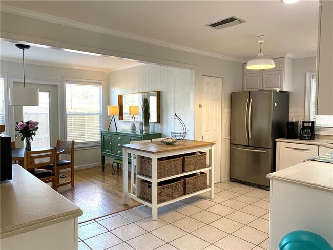 Photo - 2403 Browning St