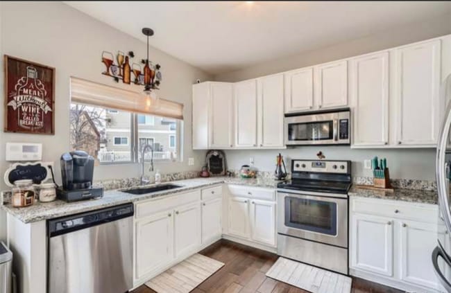 Photo - 13890 Madison St