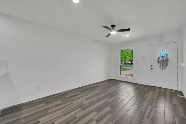 Photo - 4622 Bayview Dr