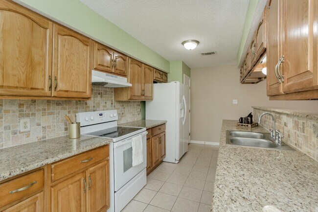 Photo - 2146 Greenbriar Colony Dr Unit 3