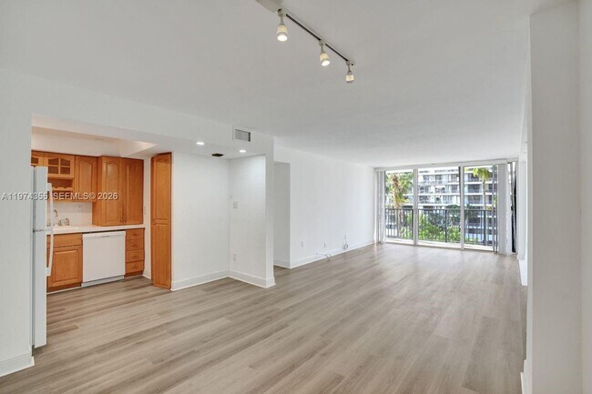 Photo - 1450 Brickell Bay Dr Unit 503