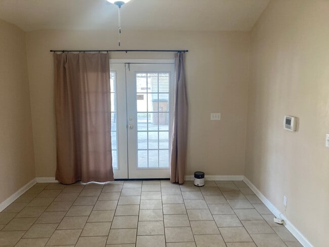 Photo - 474 Brentlawn Dr